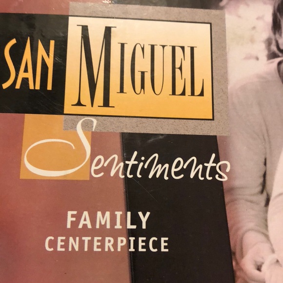 Family centerpiece - Picture 8 of 8